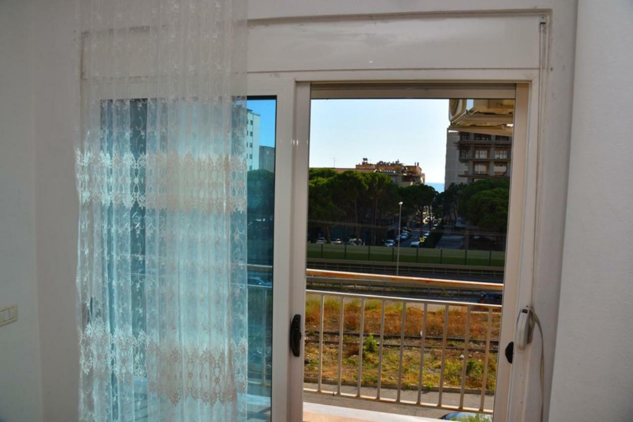 Gzim'S Apartment ドゥラス エクステリア 写真